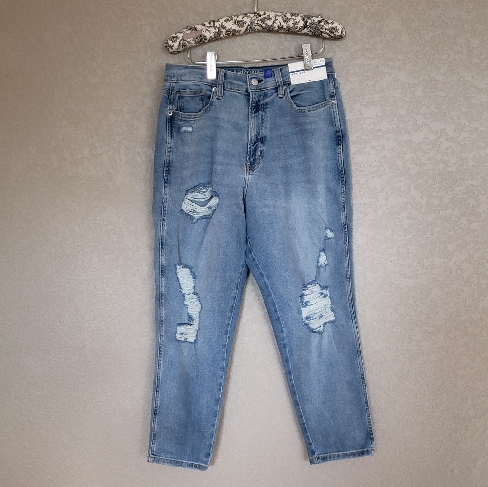 Arizona Mom highest-rise jean size 13 New